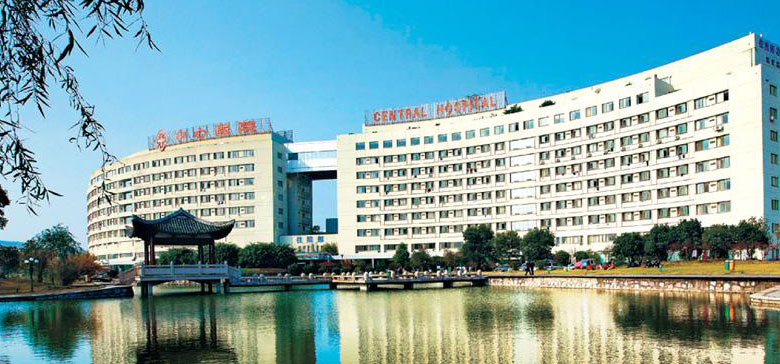 千斤頂應(yīng)用于房屋推移